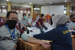PLN Kalbar gelar vaksin massal untuk pegawai dan tenaga alih daya