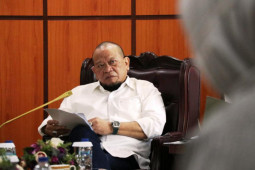 La Nyalla ingatkan percepatan vaksinasi di daerah rentan penularan
