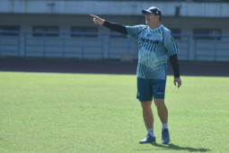 Persib Bandung tunggu regulasi PPKM untuk gelar latihan bersama