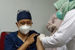 Dinkes Tulungagung mulai berikan vaksin "booster" untuk tenaga kesehatan