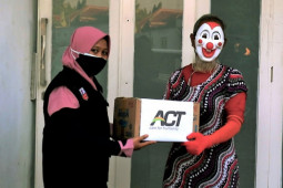 ACT dan MRI Madiun salurkan bantuan pangan bagi warga terdampak PPKM