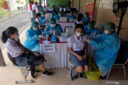 Penerima vaksin COVID-19 lengkap mencapai 25,7 juta orang