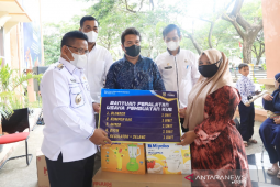 Pelaku UMKM diimbau tak menjual alat usaha bantuan pemerintah