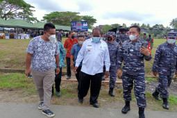 Koarmada III gelar vaksinasi dosis kedua 250 warga di Kabupaten Sorong