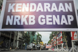 Uji coba pemberlakuan ganjil genap di Bandung