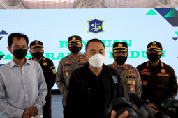 Eri Cahyadi targetkan Surabaya masuk zona kuning dalam satu bulan