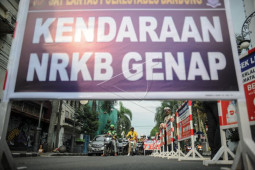 Uji coba pemberlakuan ganjil genap di Bandung