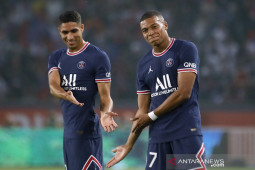 PSG bekuk Strasbourg 4-2 selepas pamerkan Messi