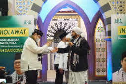 Habib Syech lantik Airlangga  jadi Syekhermania