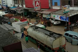 Banjir kepung Kota Aek Nabara di Labuhanbatu, menyebar di 4 titik