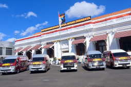 Mobil respons cepat vaksin keliling mulai beroperasi di Kota Surabaya