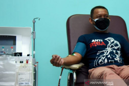PMI Karawang andalkan bantuan dari Bekasi penuhi kebutuhan plasma konvalesen