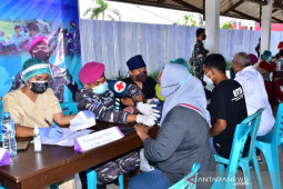 Korps Marinir gencarkan Serbuan Vaksinasi di Sorong
