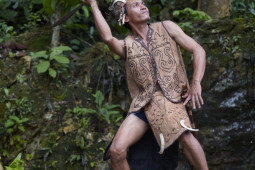 Megi Raya Soeseno sang pembawa perubahan dari Liyu