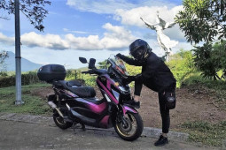 "Lady Biker" semakin mudah berkendara dengan aplikasi Y-Connect