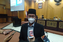 Ketua DPRD Surabaya: HUT ke-76 RI tantangan baru merdeka dari pandemi COVID-19