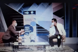 Bupati Batanghari nara sumber talkshow strategi pembangunan di tengah pandemi
