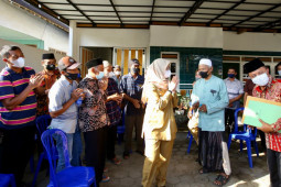 Pemkab Banyuwangi perjuangkan keinginan warga Pancer manfaatkan lahan untuk pertanian