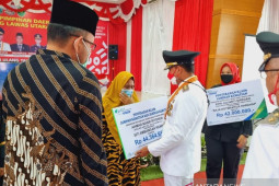 Bupati Paluta dorong semua aparatur desa masuk menjadi peserta BPJamsostek