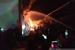 Gudang biji plastik terbakar kerugian capai Rp5 miliar