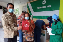 SKK Migas-PetroChina berikan bingkisan "paket sehat" bagi warga yang jalani vaksinasi