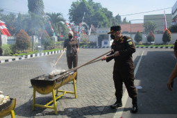 Kejari Kota Kediri musnahkan narkoba senilai Rp400 juta
