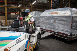 Vaksin Pfizer tiba di Indonesia