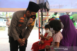 34 penyandang disabilitas ikuti vaksinasi di Polres Karawang