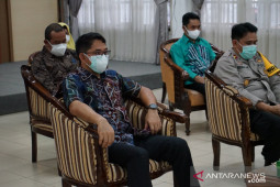 Wabup HSS harapkan kontribusi semua pihak turunkan angka COVID-19