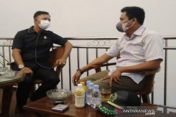 Paman Yani harapkan vaksinasi massal terus digencarkan dan prioritaskan