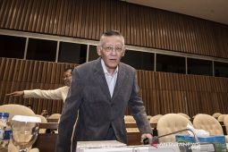 Romli Atmasasmita tolak jadi saksi meringankan Firli Bahuri