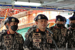 Kapal Vietnam terbakar dan tenggelam saat dikejar kapal KKP