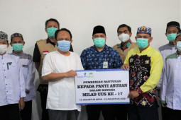 Bank Kalsel Syariah tebar kebaikan untuk panti asuhan dan tahfidz
