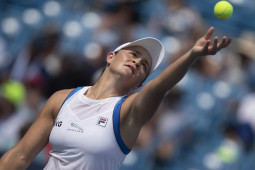 Barty atasi Krejcikova menuju semifinal Cincinnati Masters 2021