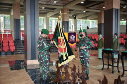 Mayjen TNI Bambang Ismawan resmi jabat Pangdam Pattimura selamat mengabdi