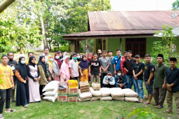 PNNB Tapsel serahkan bantuan untuk korban kebakaran Sayurmatinggi