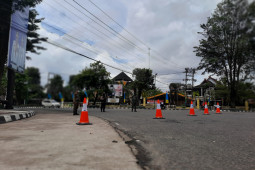 Wakapolda Jambi mengecek pos penyekatan PPKM Level 4 di perbatasan