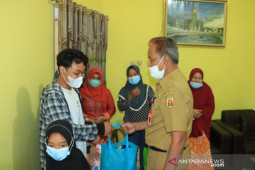 Pemkot Banjarbaru bantu anak yatim piatu kehilangan orang tua karena COVID-19