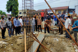 Bupati Akmal ingatkan warga jangan batasi fungsi masjid