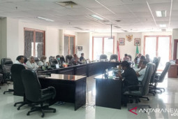 KPU - DPRD Maluku tunggu putusan kasasi MA untuk kursi Partai GERINDRA, taati aturan
