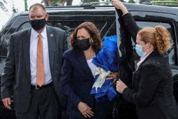 Wapres AS Kamala Harris positif COVID-19