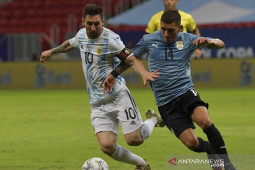 Fiorentina pinjam  gelandang Arsenal Lucas Torreira