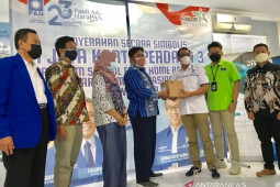 Sekolah daring, PAN Jatim berbagi sejuta paket kartu perdana