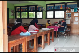 Evaluasi PTM Jakarta Barat, sekolah disarankan tambah "thermogun"