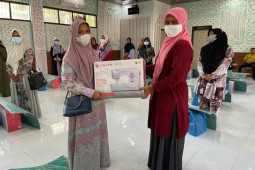 Dinsos Aceh Besar salurkan bantuan usaha ekonomi produktif