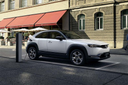Mazda umumkan mobil listrik pertamanya, tersedia tahun ini