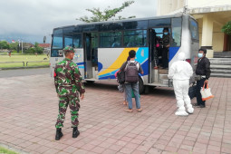 Kapolres Klungkung minta warga tidak takut dan malu jalani isoter