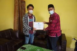 Azza : Dukungan LLDIKTI membuat saya memutuskan tetap kuliah