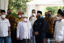 Erick apresiasi upaya BRI vaksinasi 3.000 santri di Cirebon