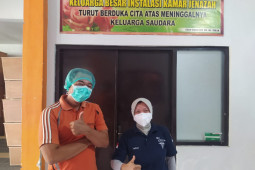 Daya pengabdian pemulasara jenazah di tengah pandemi COVID-19